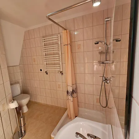 Szmaragd Gæstehus